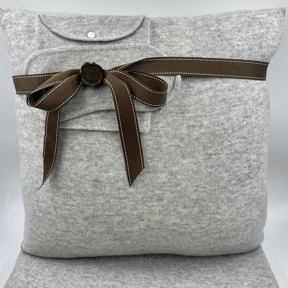 ensemble-grey